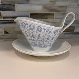 H&Co Heinrich Selb Bavaria BLUE DUTCH onion gravy boat with attached underplate